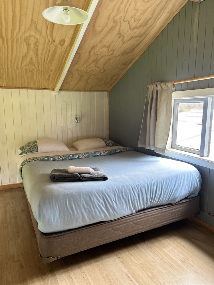Cabin photo 2