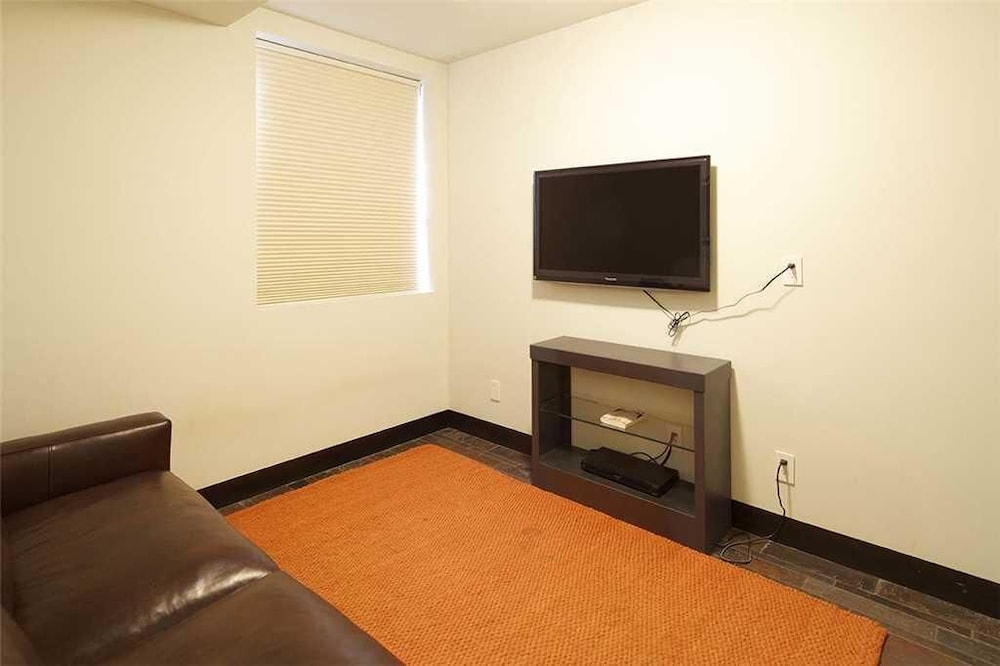 House, Multiple Beds (NORTH WILLOW)