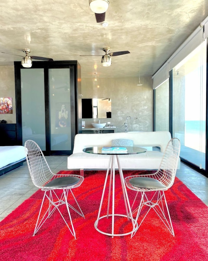 Honeymoon Studio Suite, Sea View photo 3