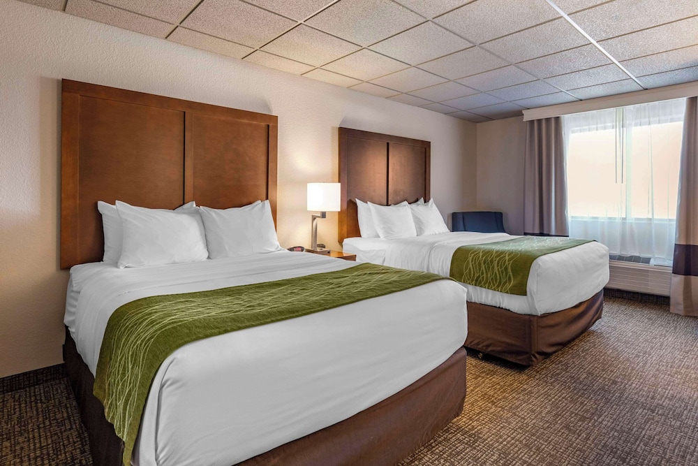 Double Room, 2 Queen Beds - Photo 1