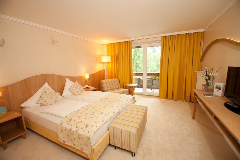 Comfort Double Room, Balcony, Mountain View photo 2