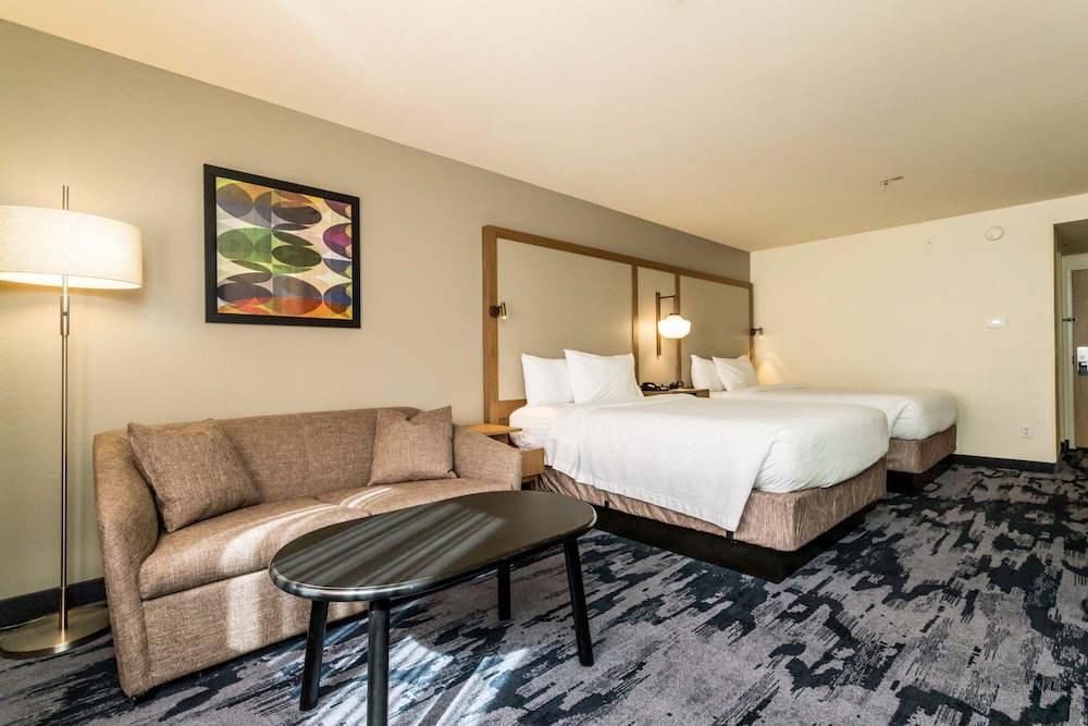 Studio Suite, Multiple Beds photo 2