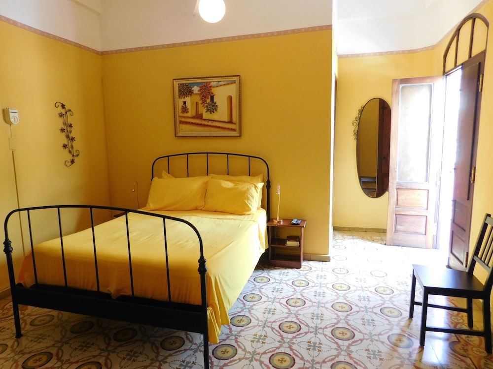 One Bedroom Studio with Balcony photo 3