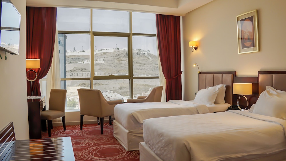 Deluxe Twin Room - Photo 2