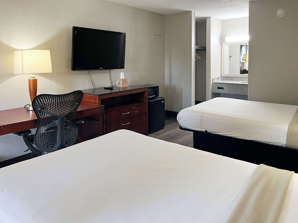 Standard Room photo 1