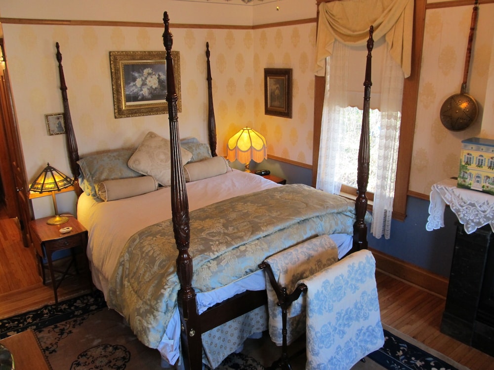 The Great River Room