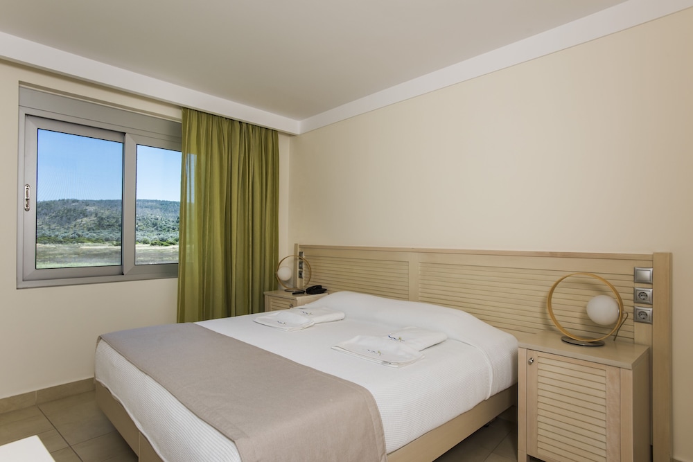 Family Apartment with Mountain View - Photo 1