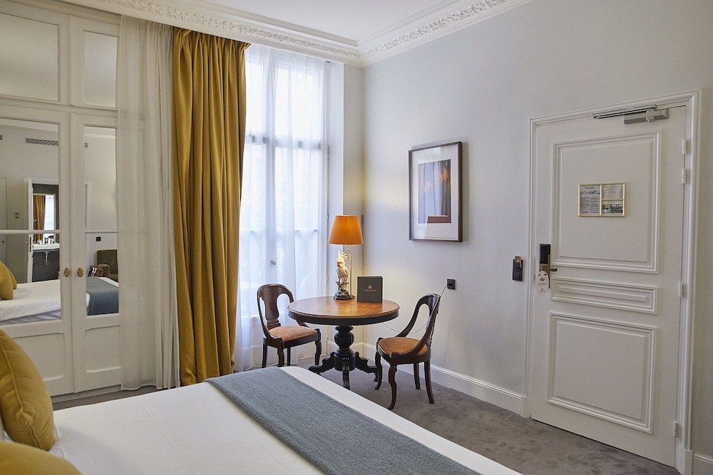 Deluxe Double Room photo 3