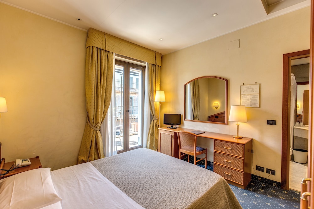 Superior Double or Twin Room, Balcony photo 2