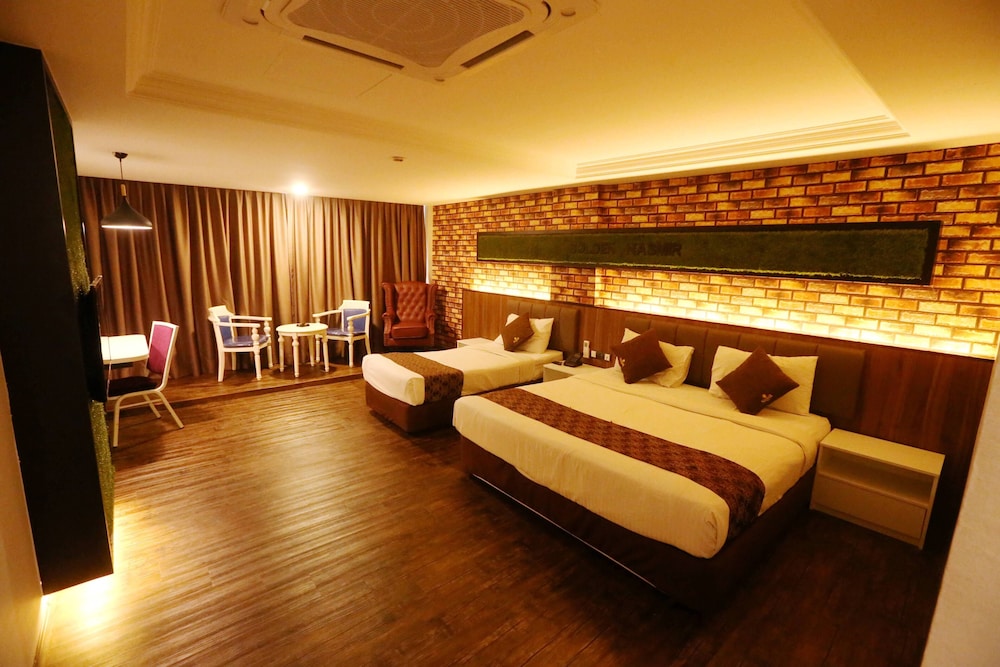 Family Suite - Photo 1
