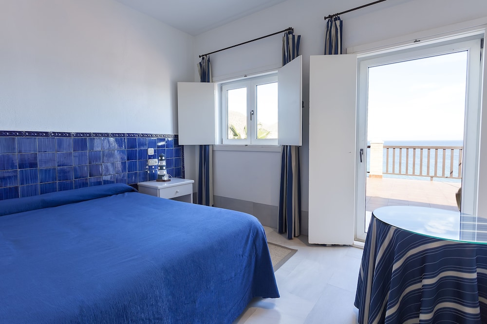 Habitación Doble, Terraza, Vista al Mar (Edificio Principal)