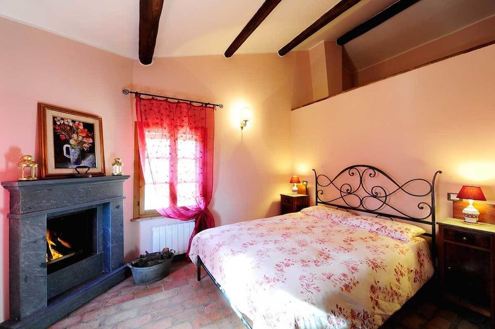Standard Double Room, Shared Bathroom, Garden View (Corniolo)