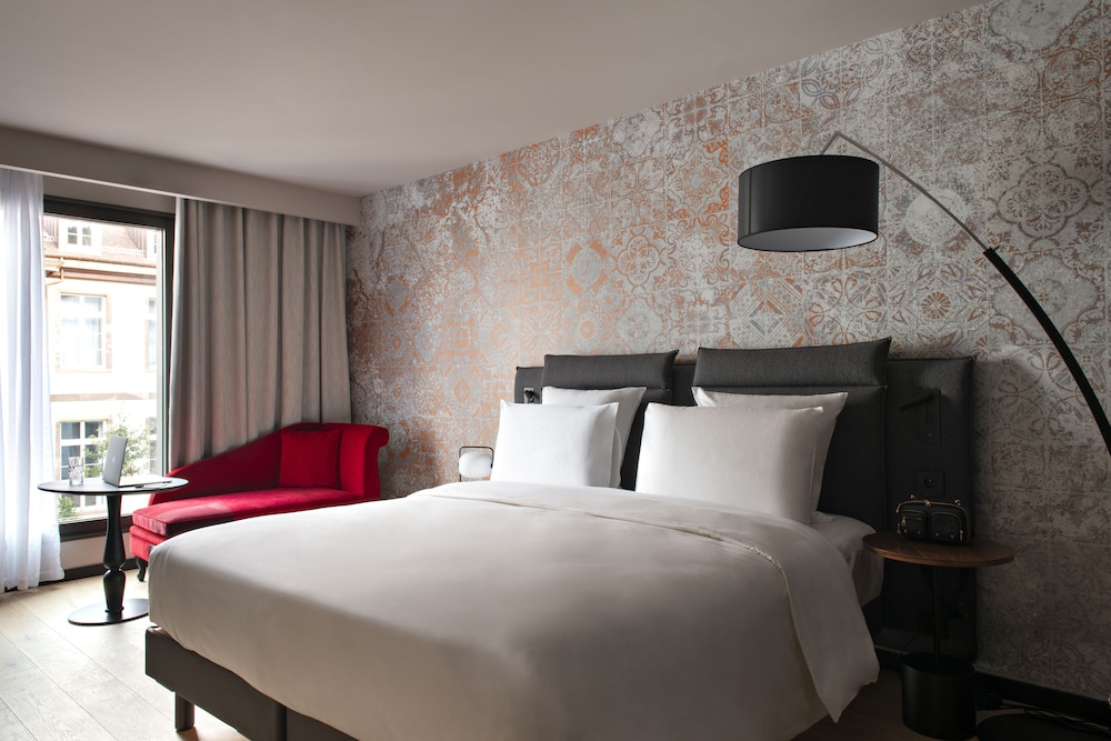 Deluxe Room - Photo 1