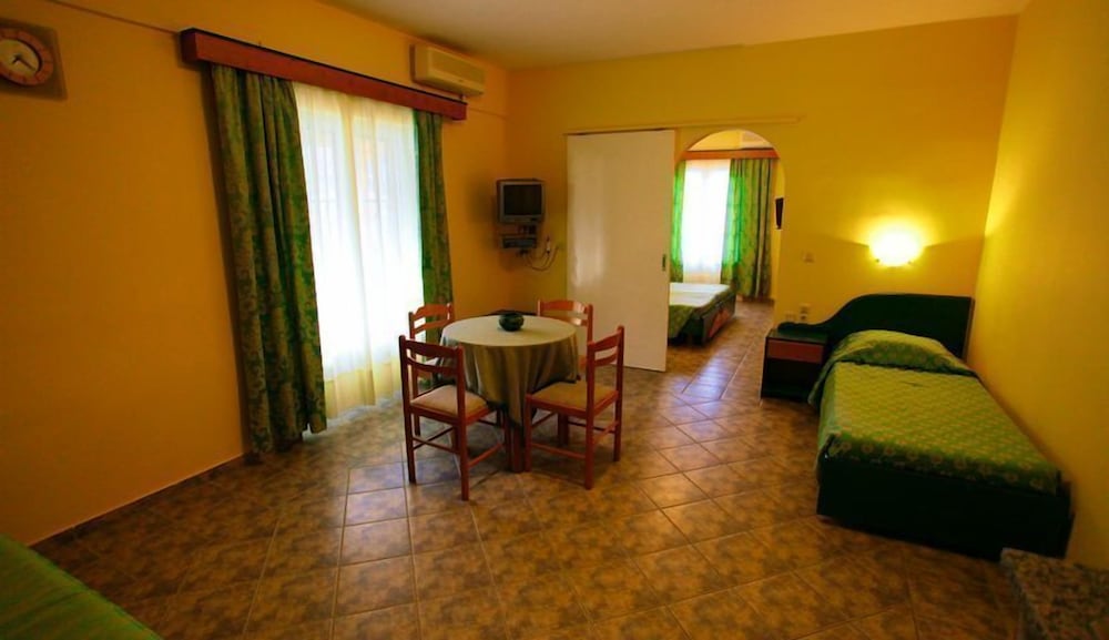 Family Apartment photo 1