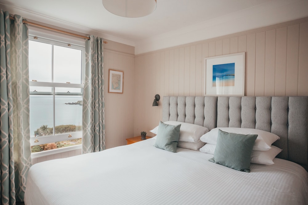 Superior Double or Twin Room, Ensuite, Sea View (1st Floor)