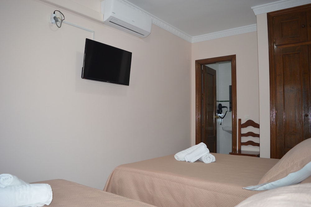 Basic Room photo 2