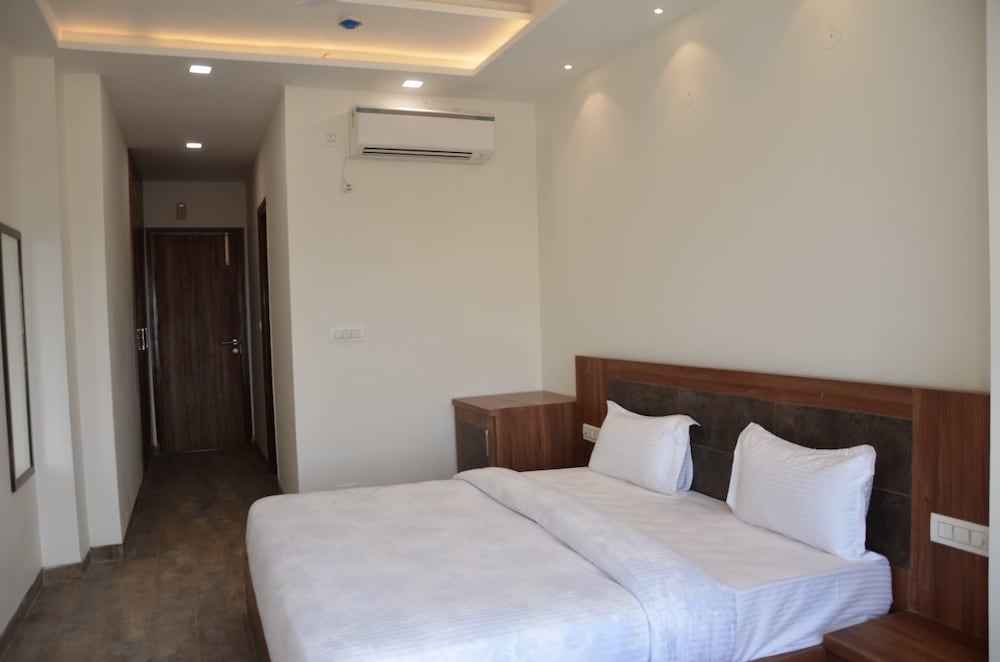 Executive Double or Twin Room, Smoking photo 1