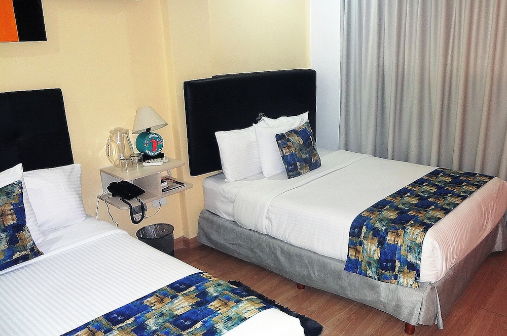 Deluxe Room, 2 Queen Beds photo 3