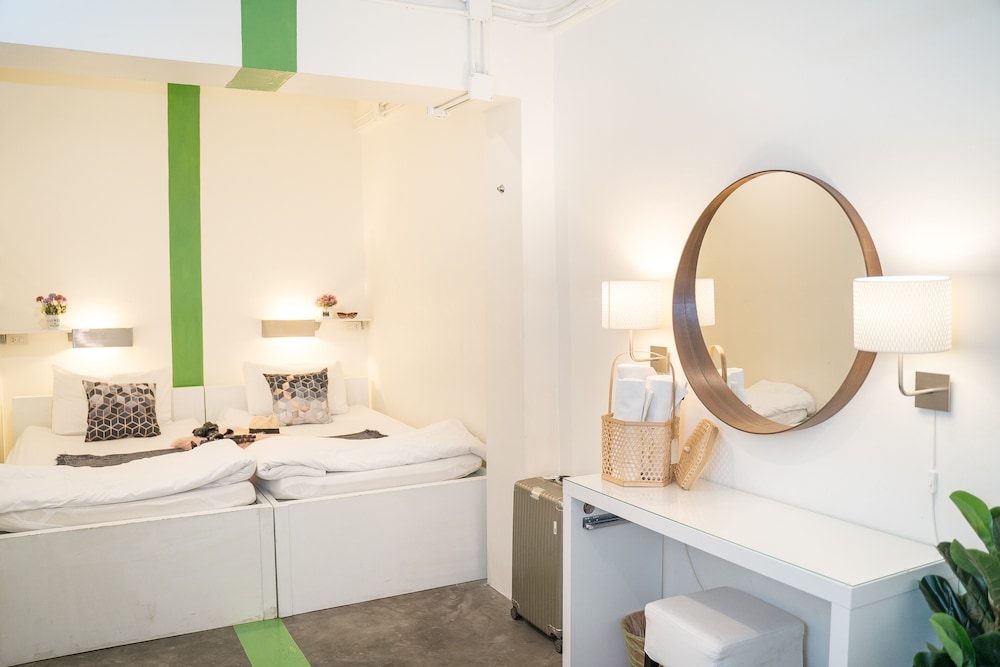 Triple Room with Shared Bathroom photo 2