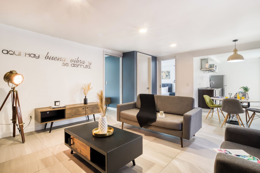 Family Apartment photo 1