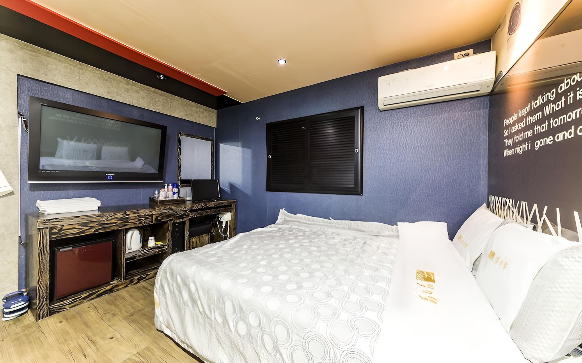 Room (Special Room)