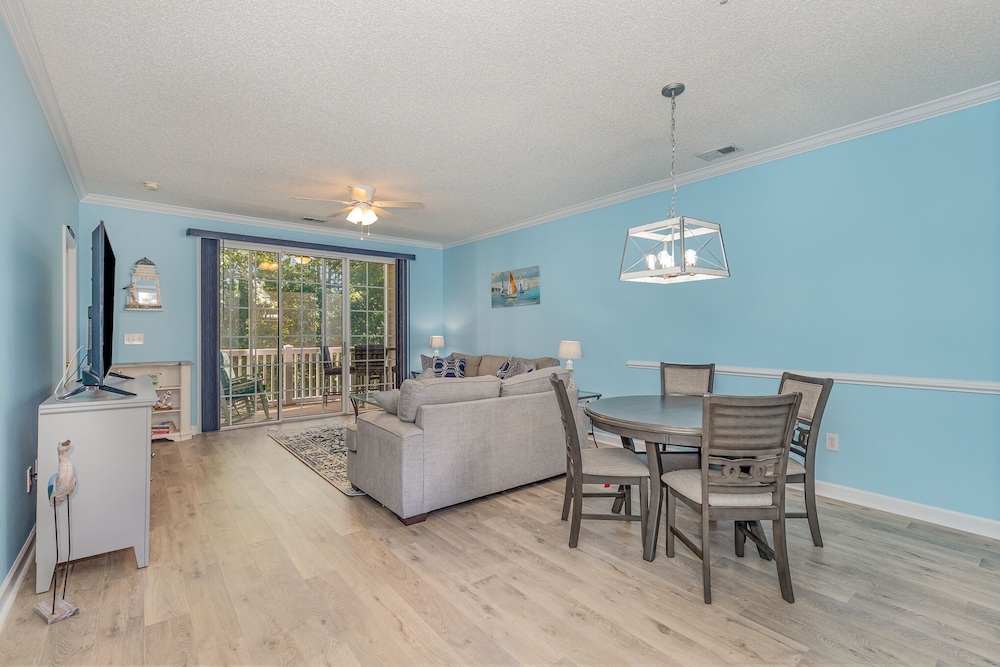 Condo, 2 Bedrooms