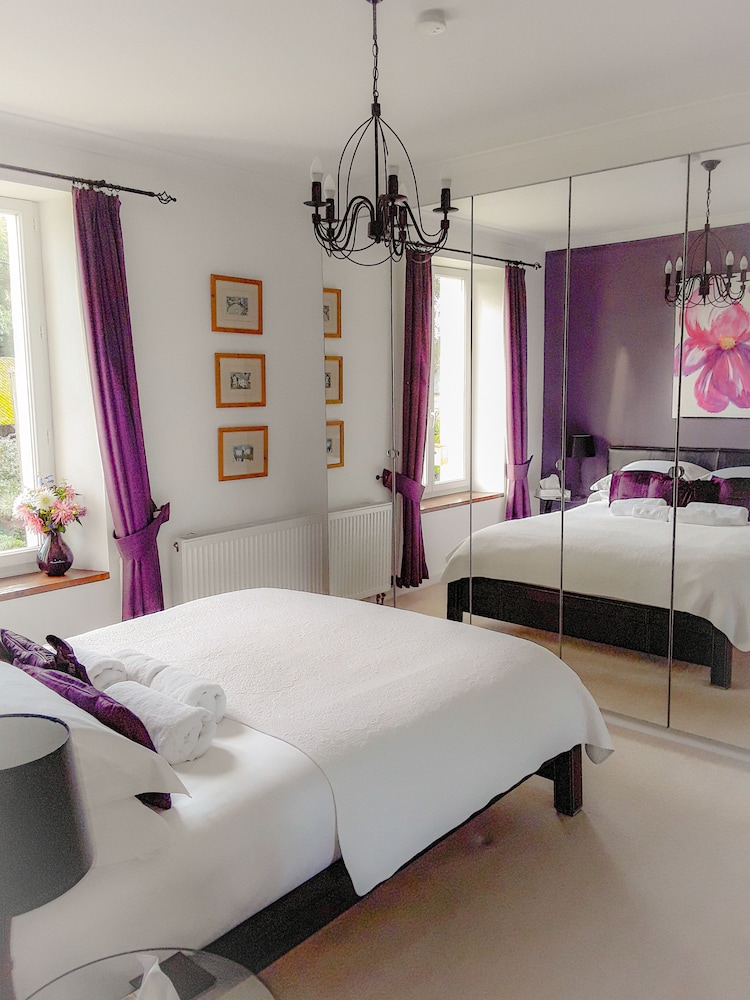 Design Double Room, 1 King Bed, Ensuite, Garden View photo 1