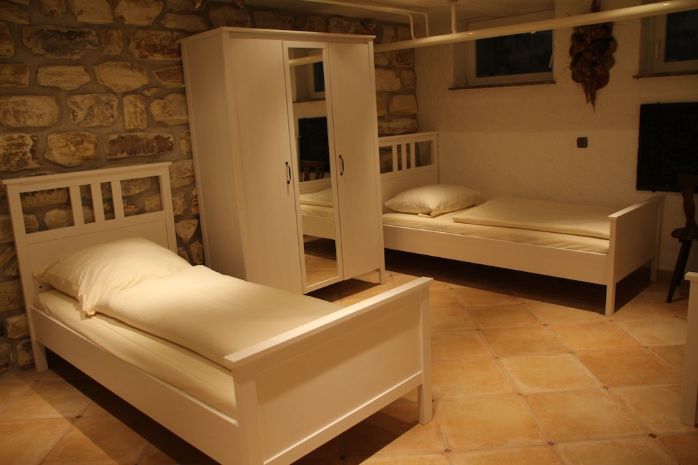 Apartment, 2 Bedrooms, Kitchen (6 pax) photo 3