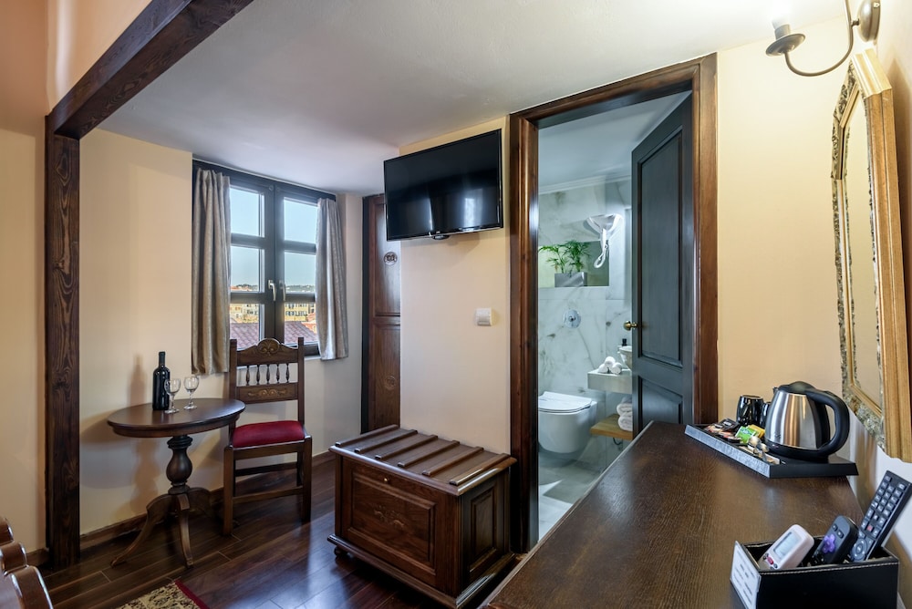 Double Room, Harbor View - Photo 5