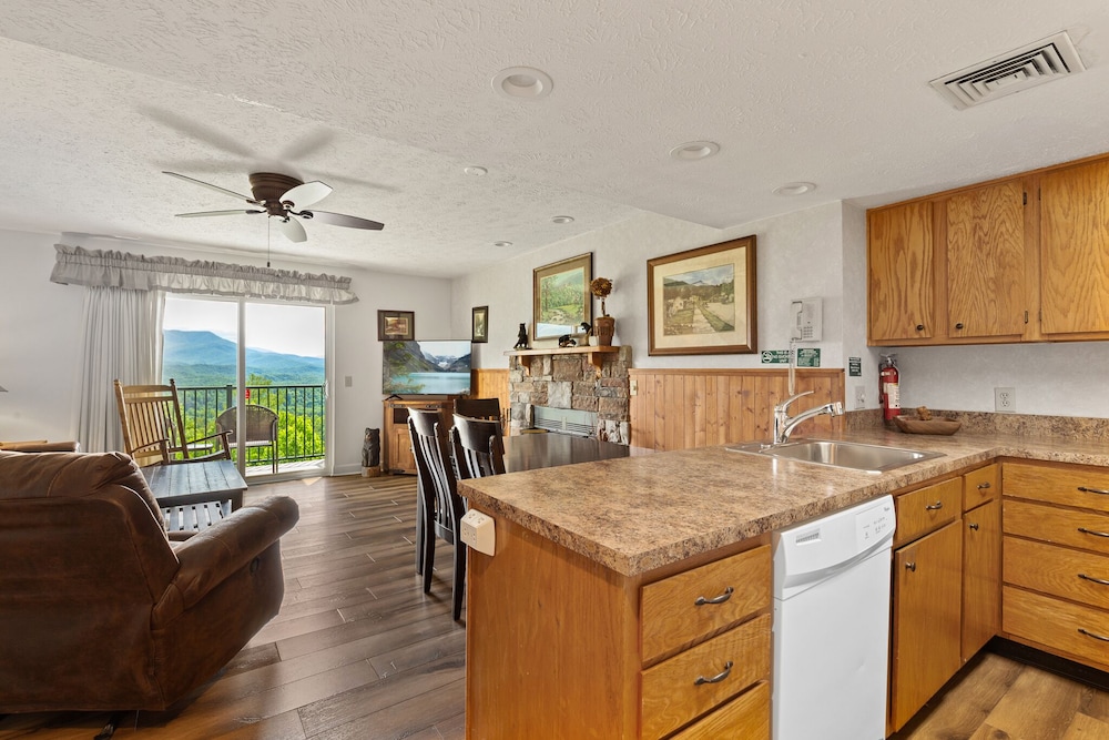 Condo, Multiple Beds, Balcony, Mountain View (#E208 - No Pets) photo 2