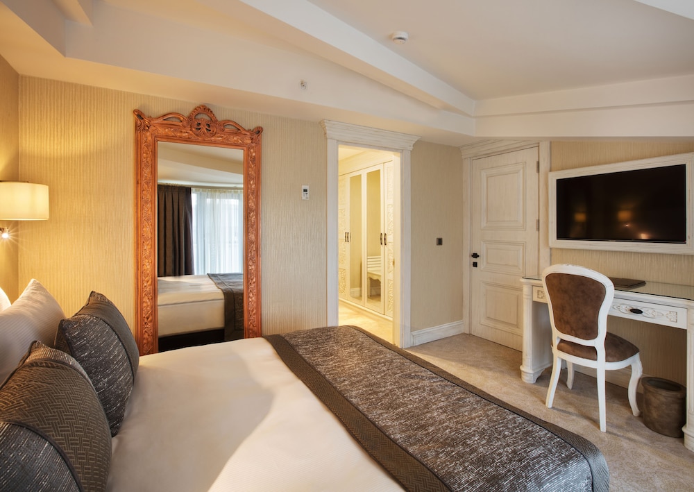 Junior Room