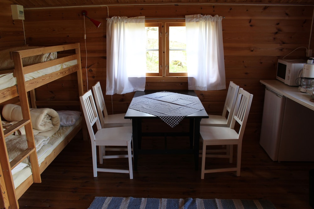 Cabin (5) photo 3