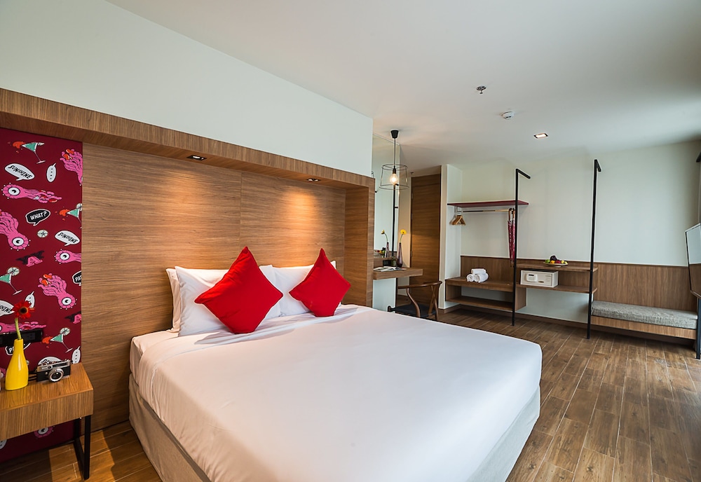 room photo