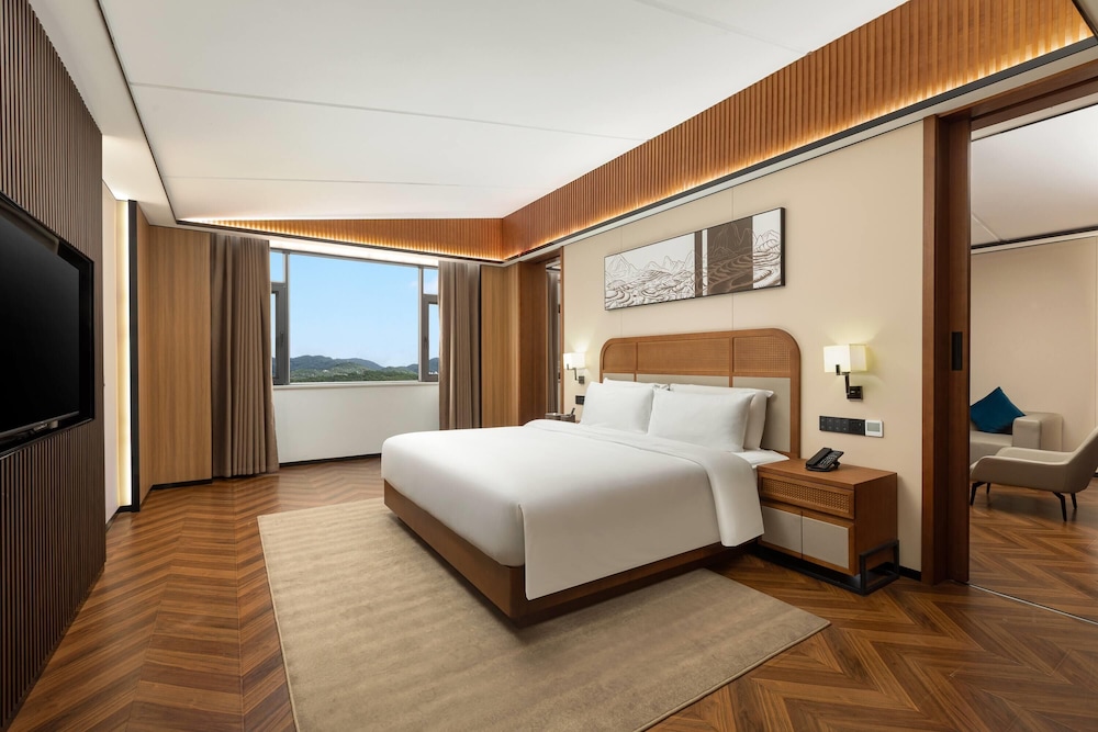 Executive Suite, 1 King Bed, Non Smoking