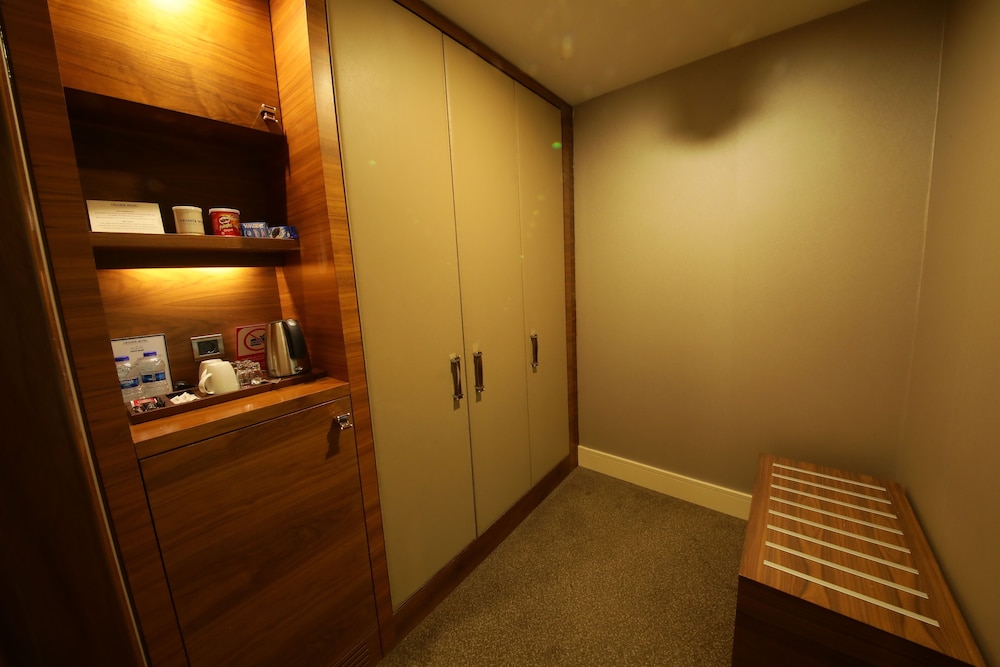Junior Suite, Partial Sea View photo 3