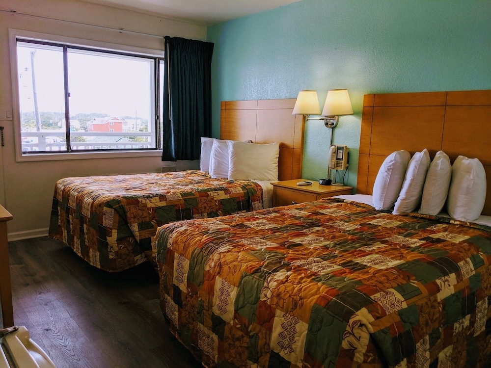 Traditional Room, 2 Double Beds, Refrigerator & Microwave photo 2