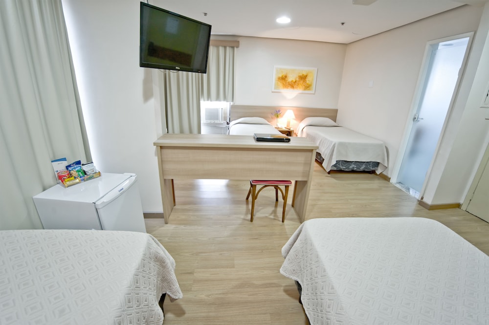 Standard Room (4 camas)