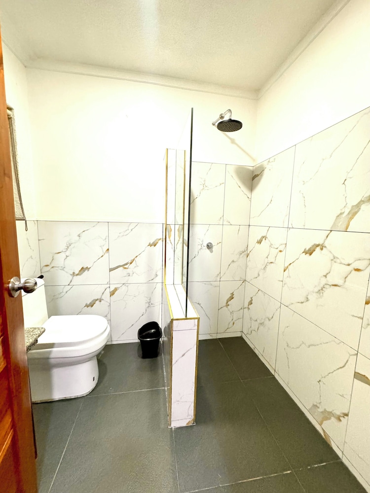 Deluxe Quadruple Room photo 3