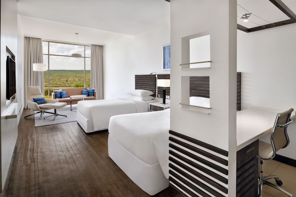 Suite, 2 Twin Beds, Park View photo 1
