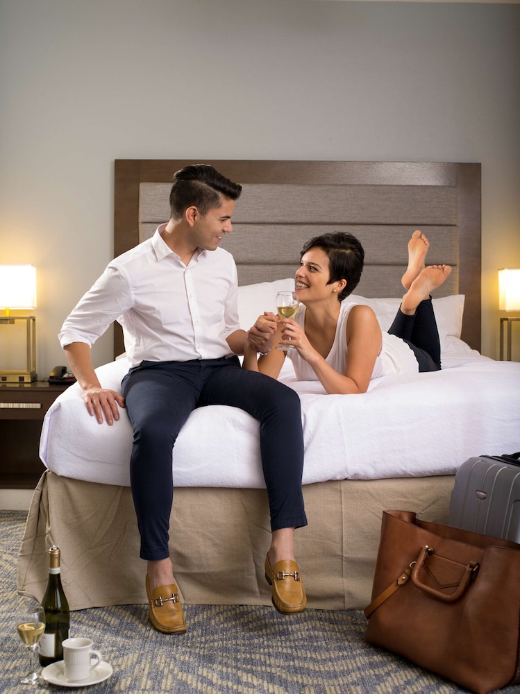 Suite, 2 Queen Beds, Accessible, Bathtub photo 2
