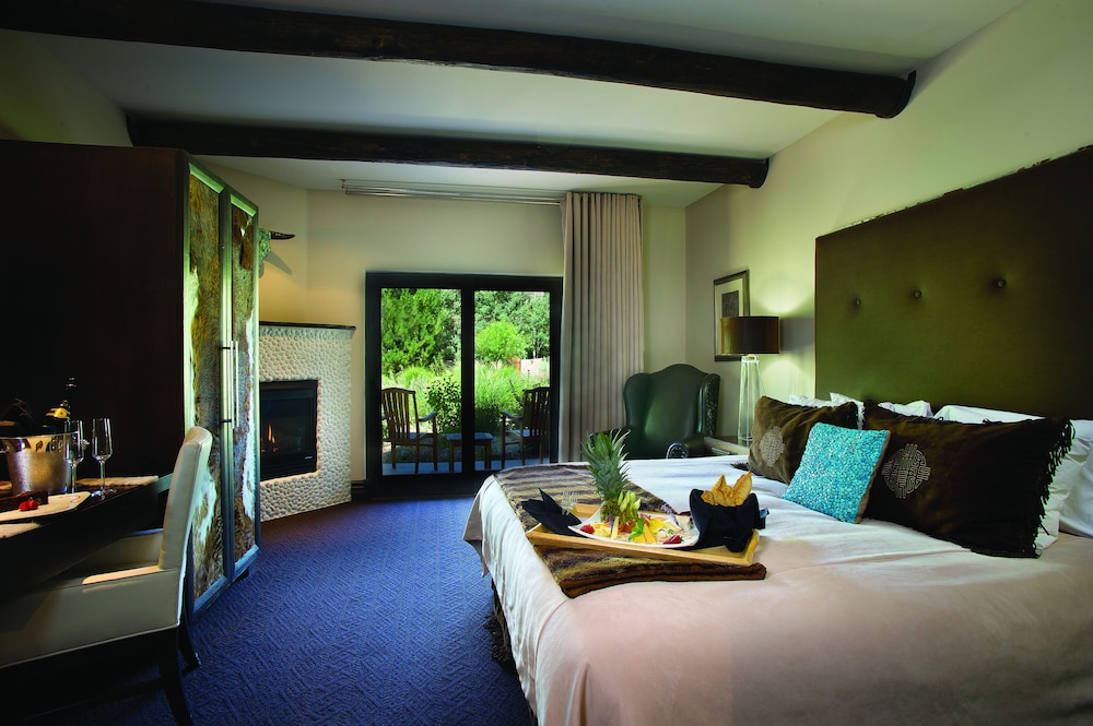 Superior Room, 1 King Bed, Mountain View (Taos Mountain 1 King - Accessible) - Photo 1
