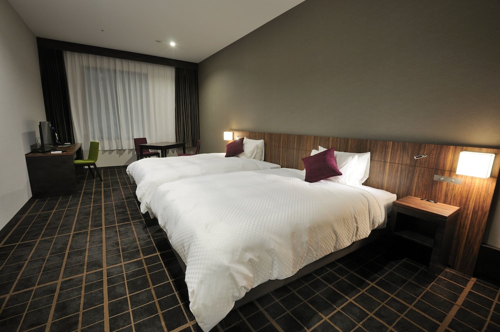 Residential Twin Room, Non Smoking (For 3 Guests)