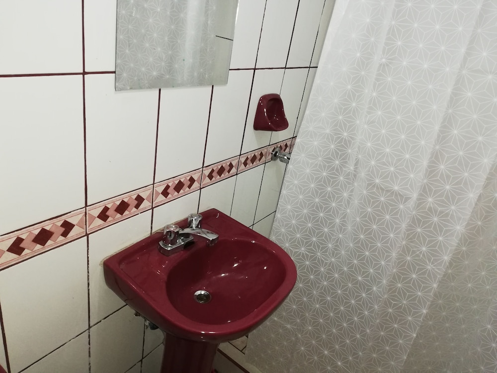 Room, 1 Twin Bed, Shared Bathroom photo 3