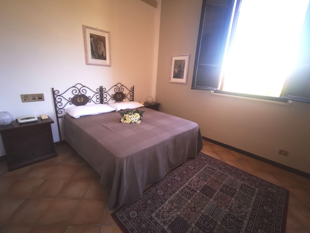 Triple Room - Photo 2