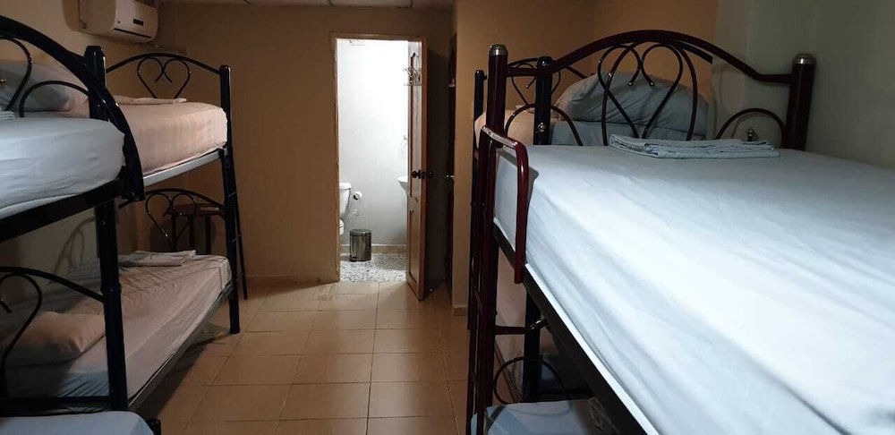Shared Dormitory, Mix Dorm, Ensuite Bathroom, A/C,  8 Beds photo 1