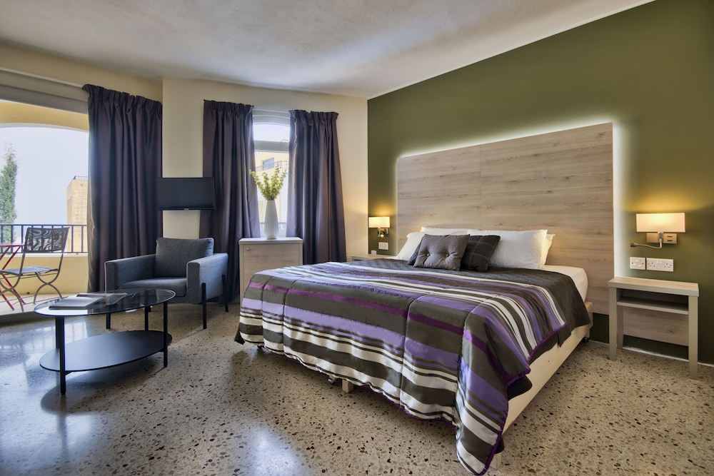 Habitación Doble o Twin Superior, Balcón, Vista a la Piscina