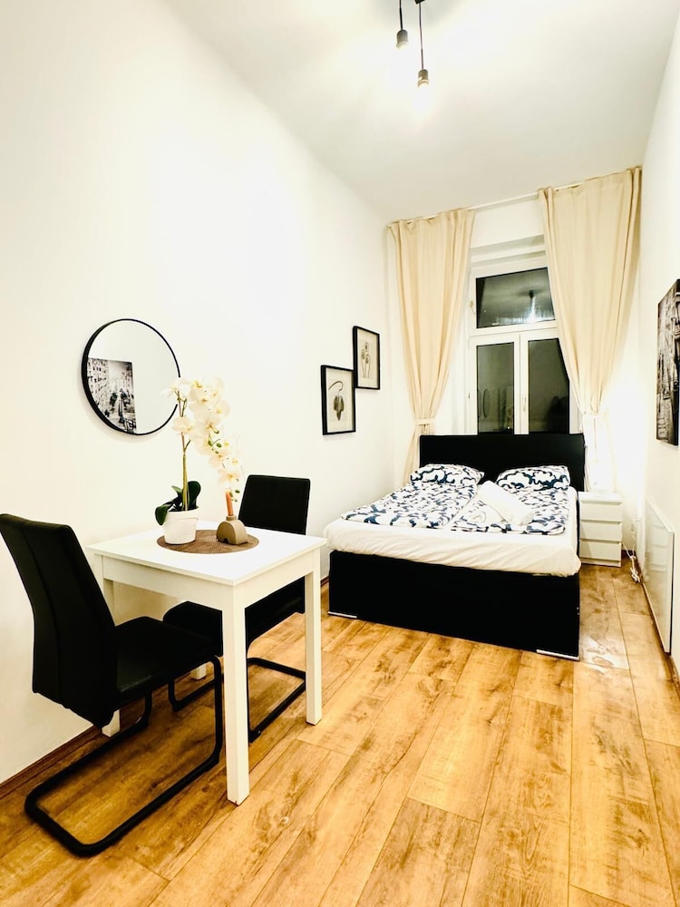 Basic Room