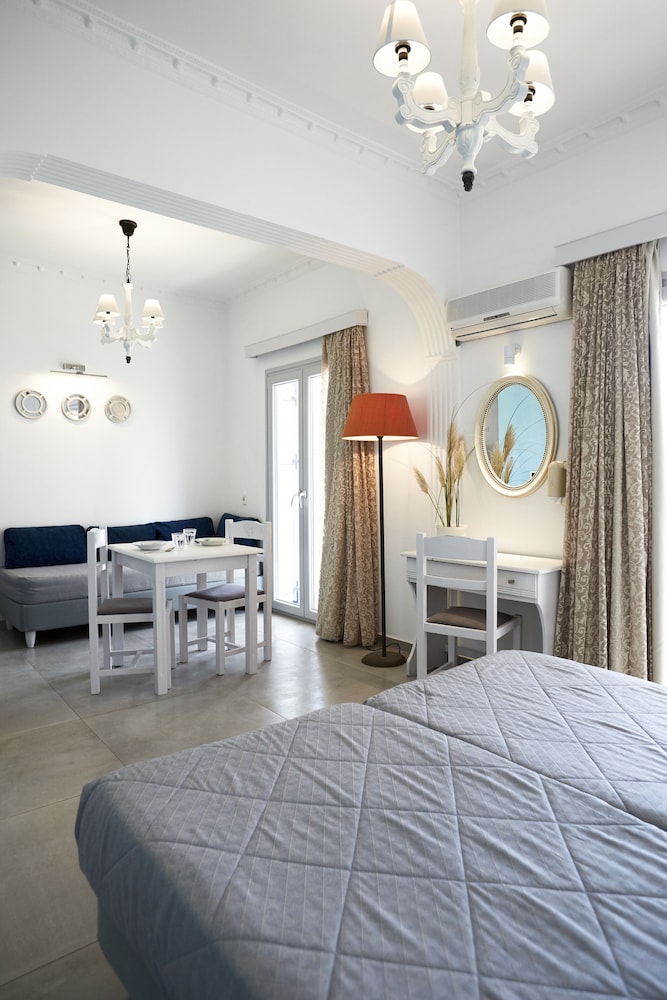 Superior Room - Photo 26