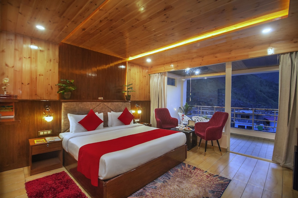 Temple View Room With Balcony