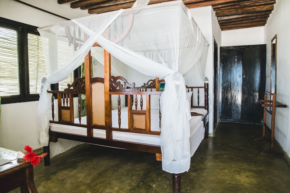 Bungalow, 1 King Bed, Patio, Oceanfront